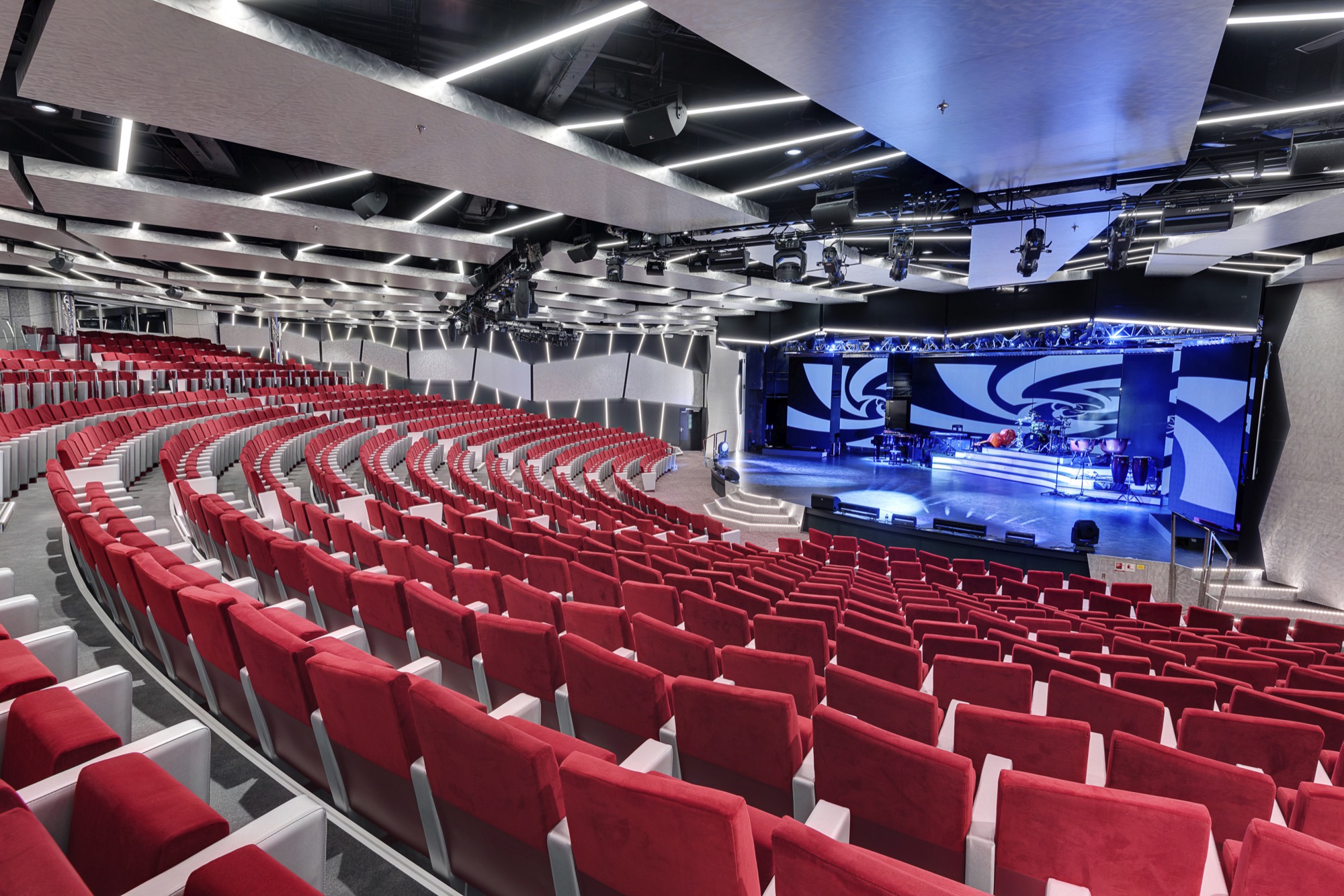 MSC Cruises MSC Meraviglia Broadway Theatre.jpg